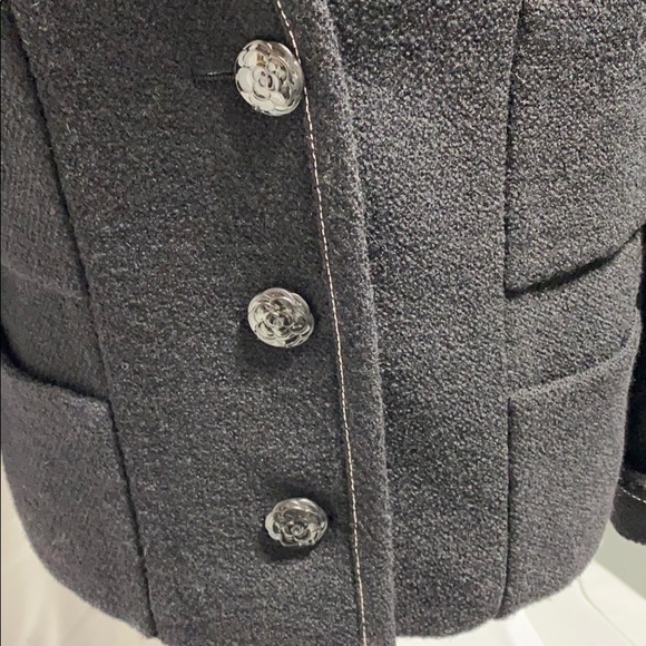 Chanel - jacket - Picture 7 of 13
